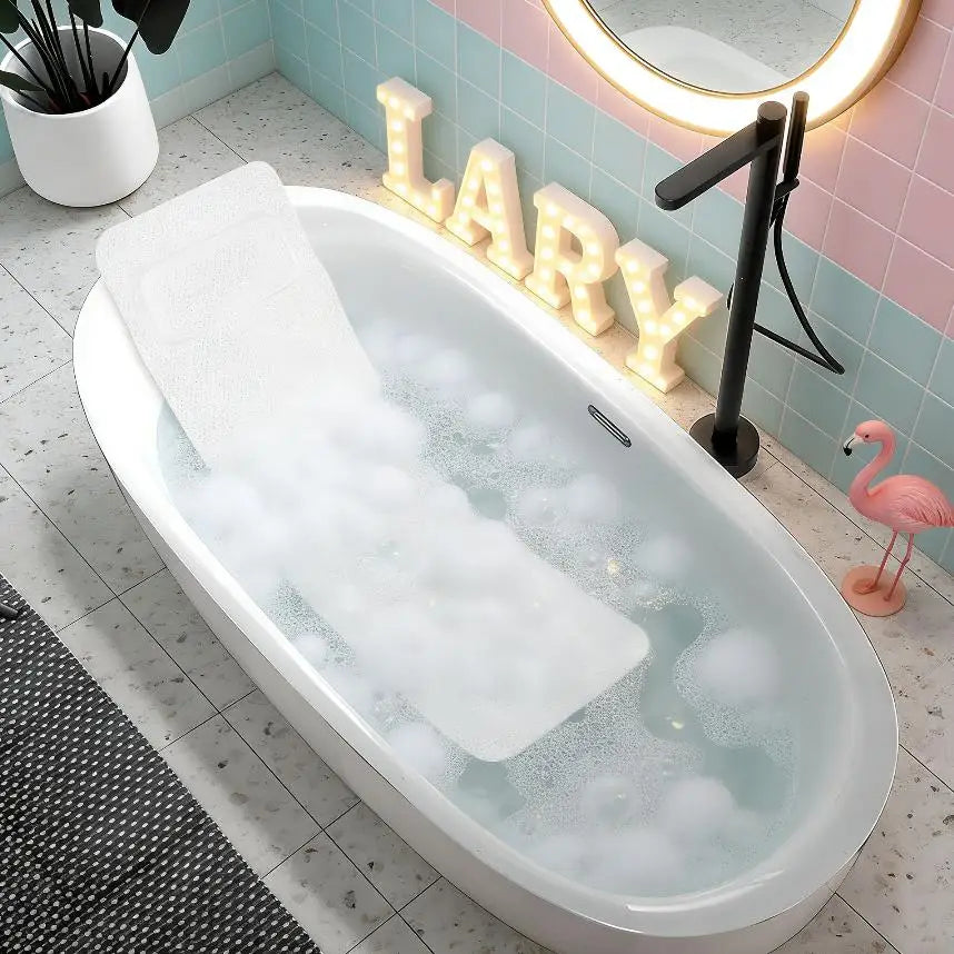 Tapis de baignoire blanc avec oreiller
