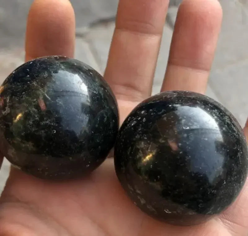 Boules de Jade tibétaines naturelles